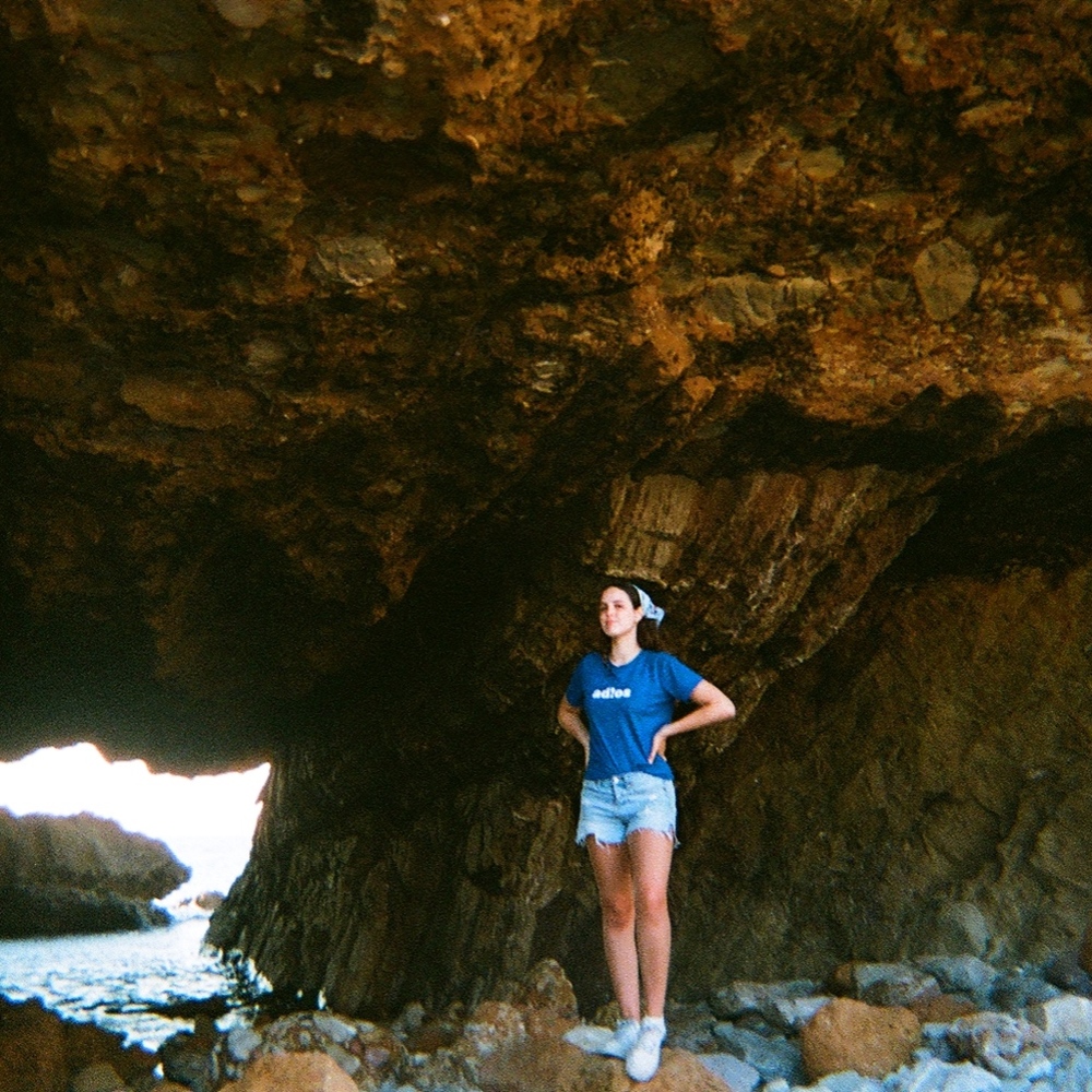 Meet your Posher, Vi